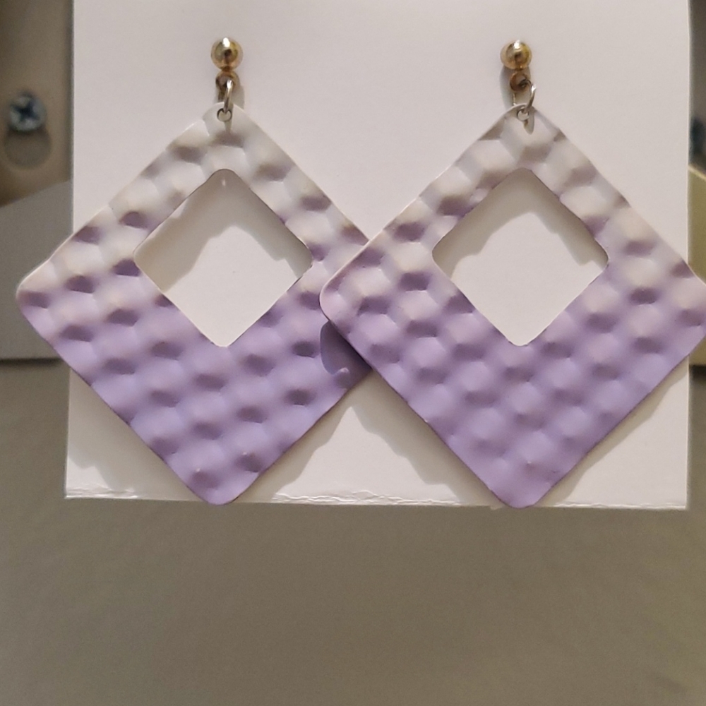 Lavendar and White Pierced Earings